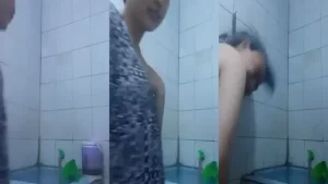 ABG Bugil Mandi Wajib Lapor Pacar 3