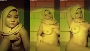 ABG Hijab Cantik Sange Mainin Memek Mulus 2
