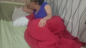 Lihat Istri Cuma Rebahan Godain Paksa Hisap Ngentot Yuk