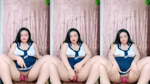 Nengkey Meki Tembem Ngangkang Minta Dibantu Geterin Hot51