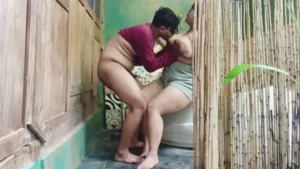 Kiara Nyepong Suami Orang Di Villa