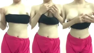 Tocil Remes Tetek Pamer Badan Mulus